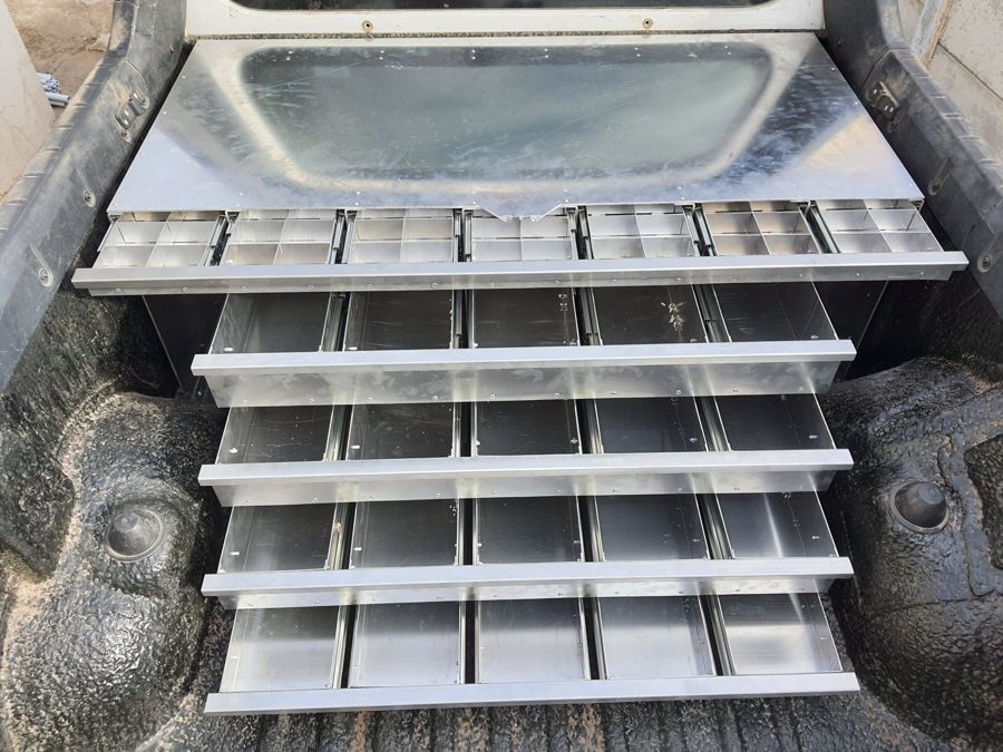 Aluminium bakkie drawer unit